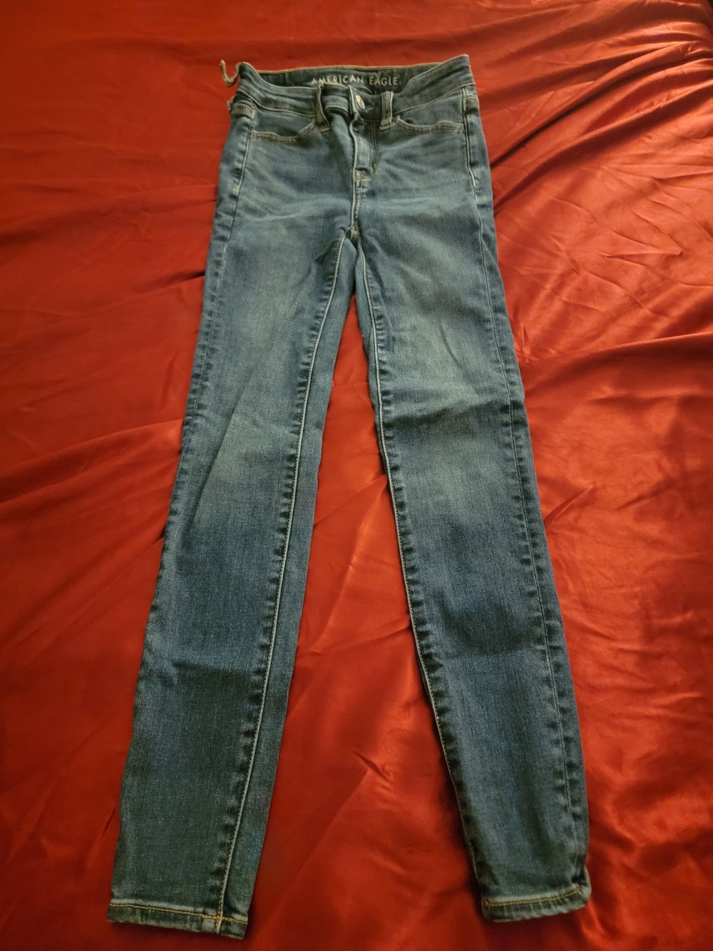 American Eagle Outfitters Women’s Mid-Rise Blue Skinny Jeans